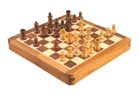 7" Folding Magnetic Travel Chess Set