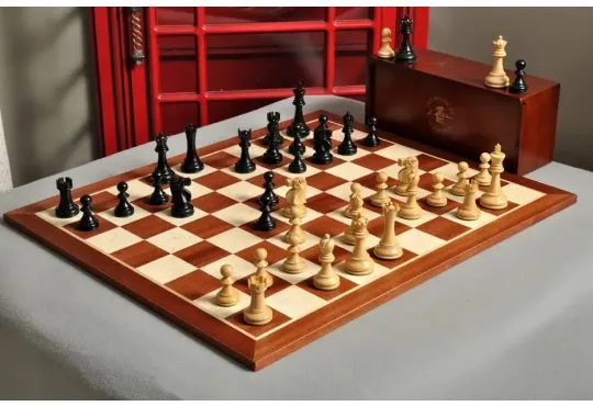 The Capablanca Chess Edition - Reykjavik II Series Chess Set and Board Combination